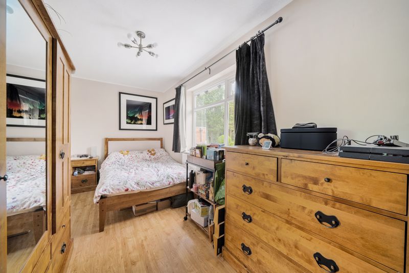 Bedroom- click for photo gallery